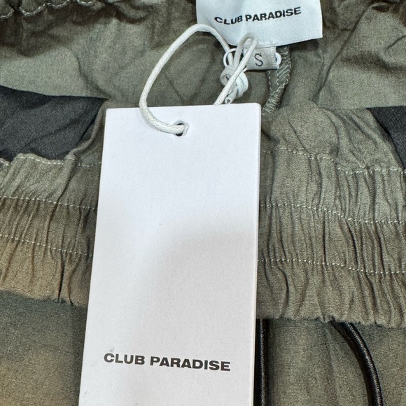 NWT Club Paradise Resort Cargo Pant Olive Size Smalll - Picture 8 of 10